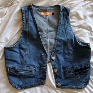 Stylish Blue Denim Vest